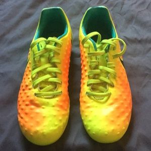 Youth Size 3 Nike Soccer Cleats